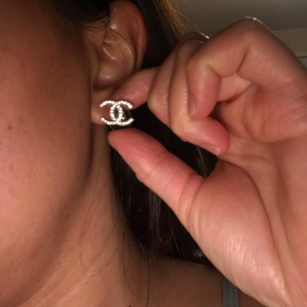 SOLD Chanel crystal CC earrings - Picture 6 of 7